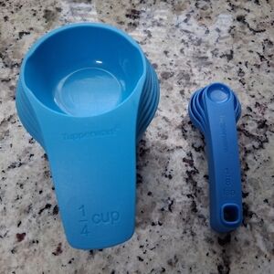 Tupperware 11 piece Measuring Mates Cups and Spoons Set nesting aqua teal blue